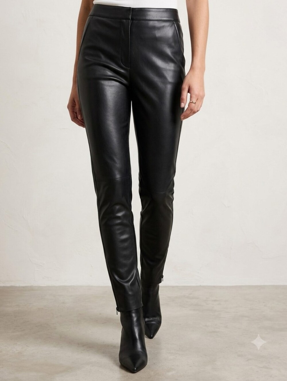 Zara Womens Size Extra Small XS Faux Leather Pants Black Leggings Like New